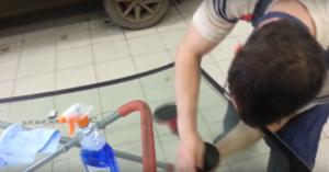 Замена лобового стекла Замена переднего стекла